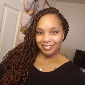 Meet your Posher, Vanessa